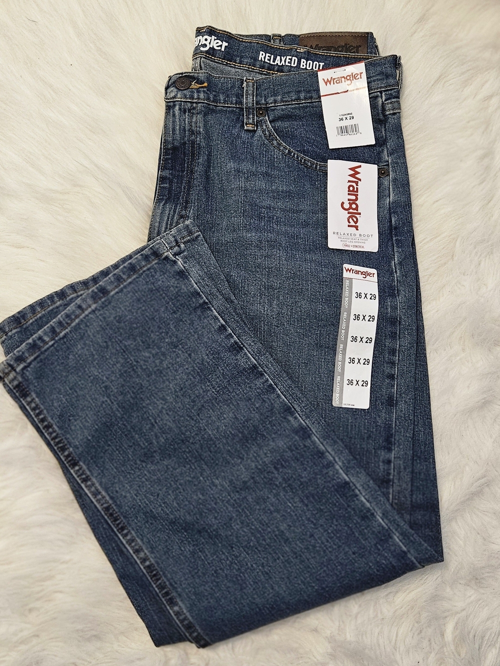 Wrangler Men's Relaxed Bootcut Jeans - Medium Blue Denim